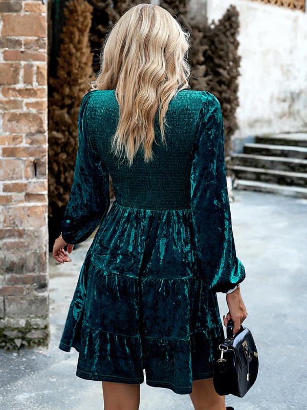 Women's elegant round neck velvet dress - Blu Pepper Boutique