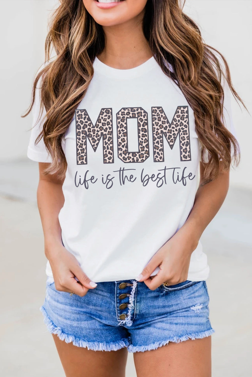 White MOM life is the best life Graphic T Shirt