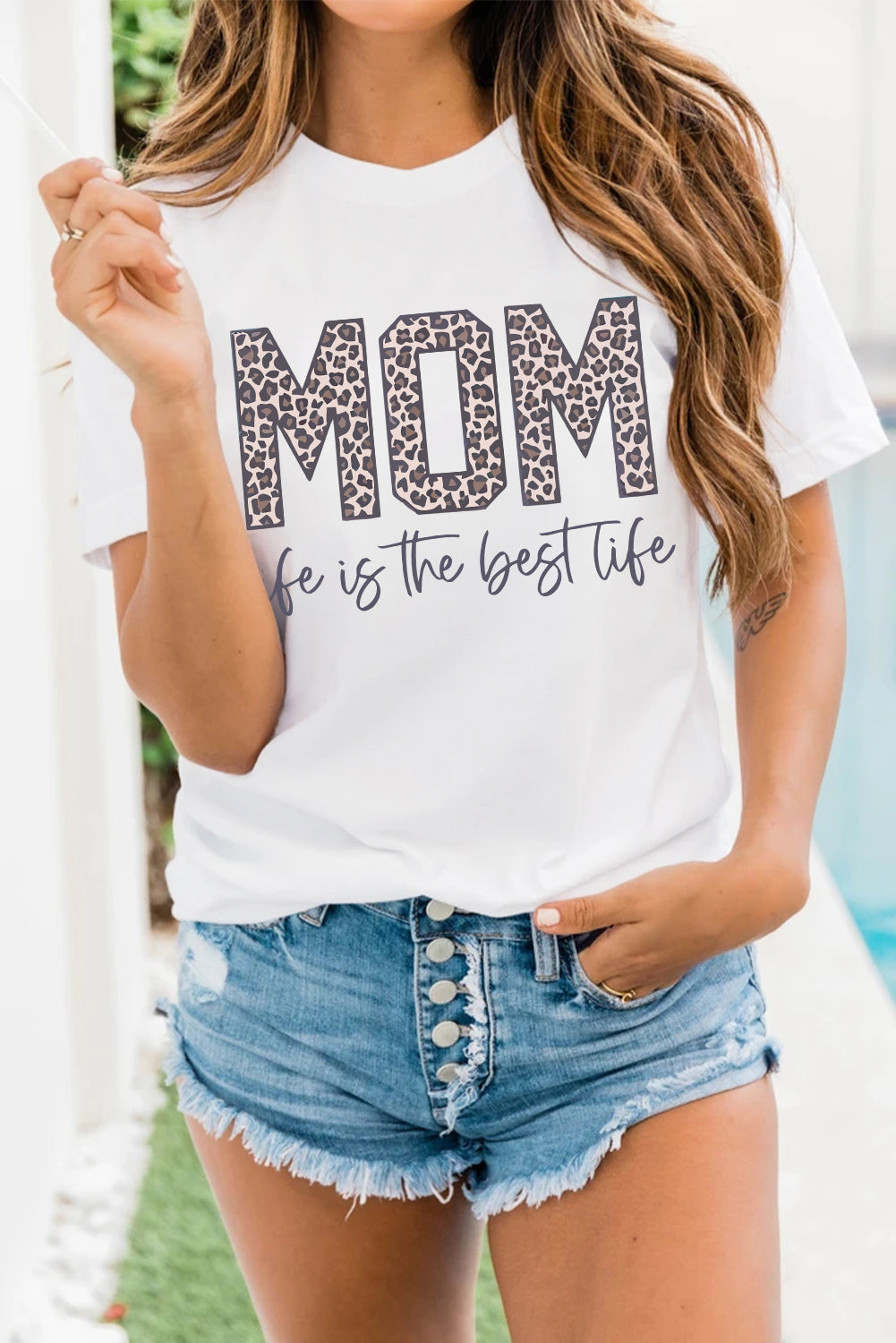 White MOM life is the best life Graphic T Shirt